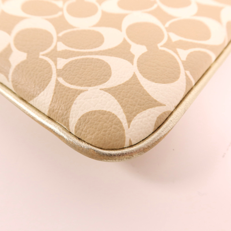 COACH 塗層帆布Pouch銀扣手拿包-10