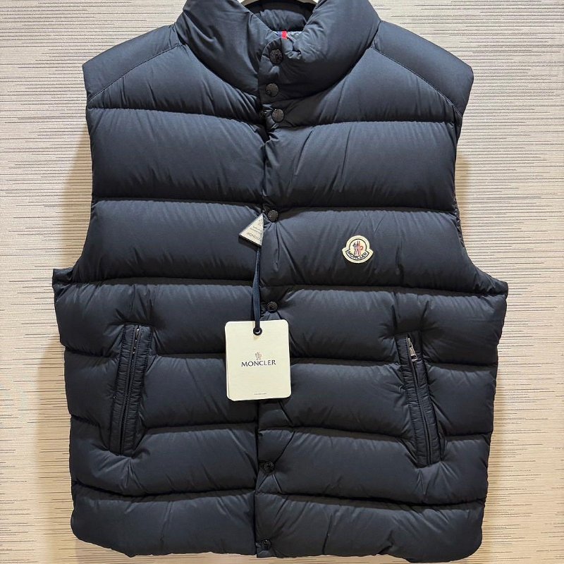 💎Han's house精品服飾💎 MONCLER Tibb 羽絨 背心 外套 消光-0
