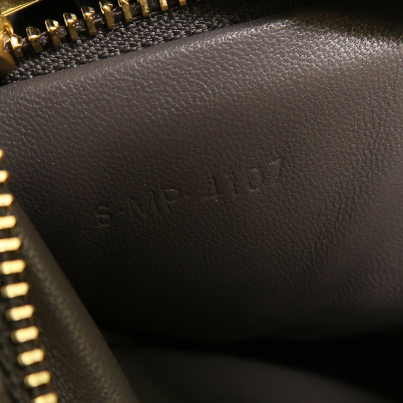 CELINE 牛皮皮革Trotteur金扣肩背袋-6