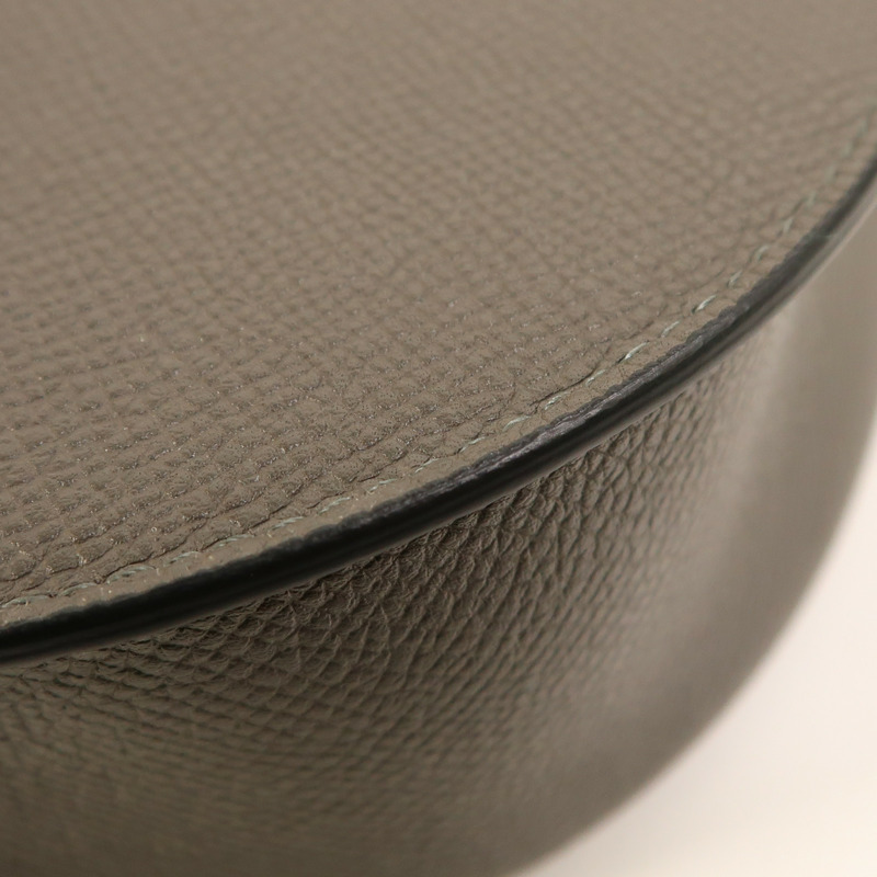 CELINE 牛皮皮革Trotteur金扣肩背袋-12