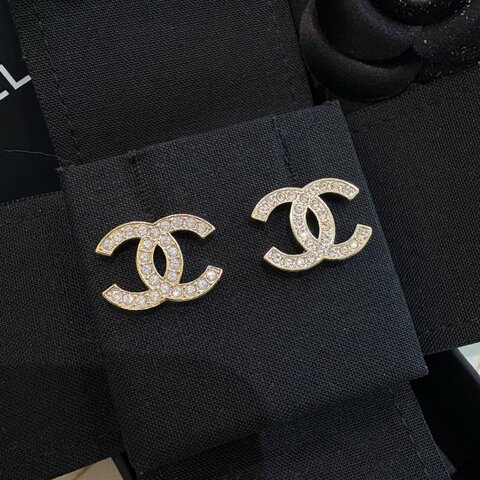 *SHIHNA名牌精品* CHANEL 經典的雙C標誌水晶耳環