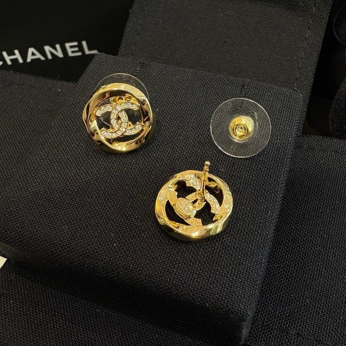 *SHIHNA名牌精品* CHANEL 金色雙C標誌耳環-2