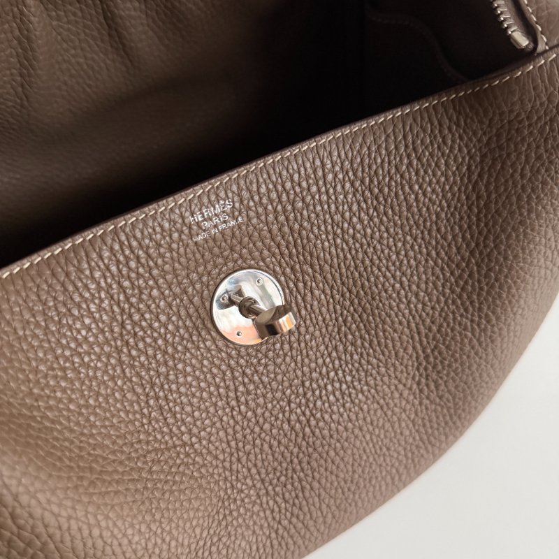 98新🫰🏻Hermès 愛馬仕 Lindy 30 大象灰銀釦-15