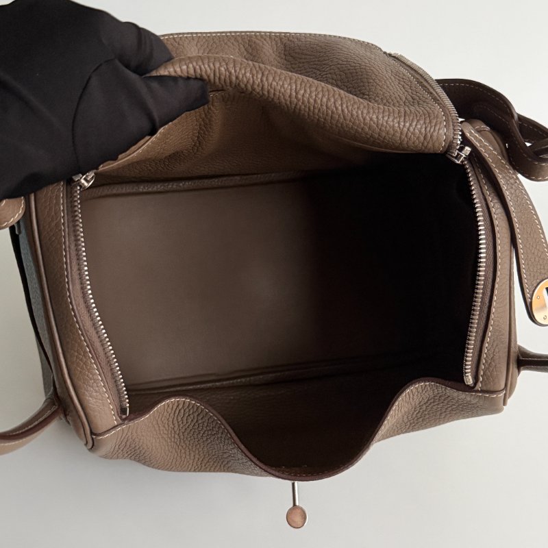 98新🫰🏻Hermès 愛馬仕 Lindy 30 大象灰銀釦-16