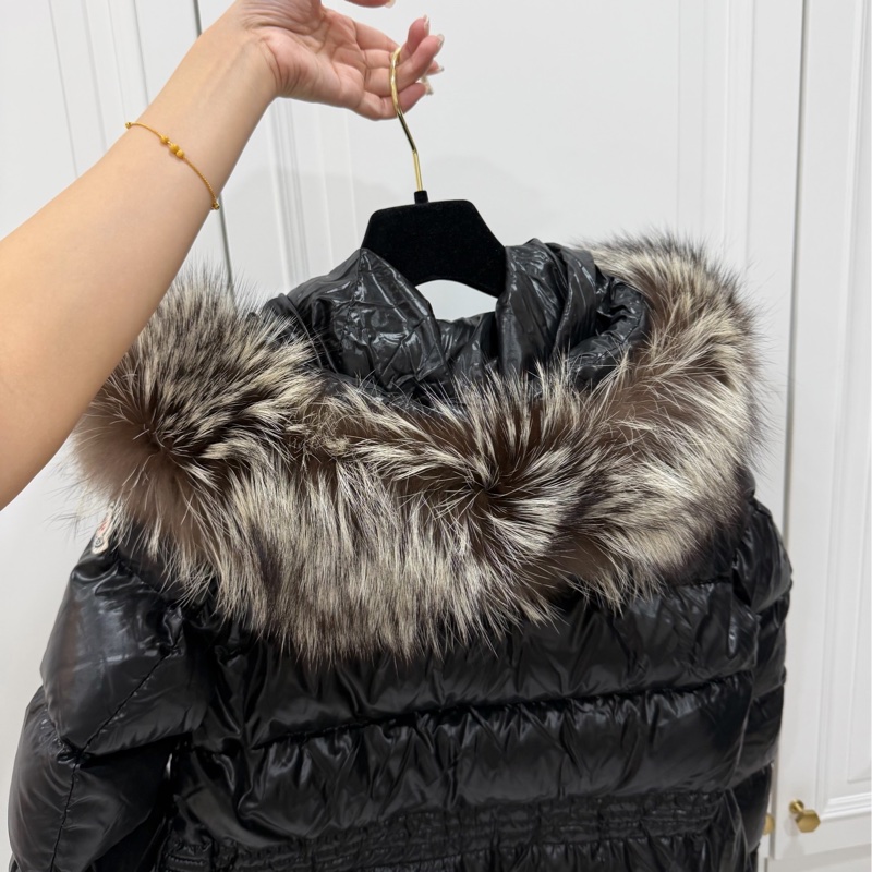 Moncler aphroti 黑色 銀狐毛領 長版 收腰 長版羽絨 羽絨外套 夾克 長版外套 外套-11