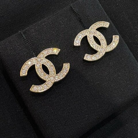*SHIHNA名牌精品* CHANEL 經典的雙C標誌水晶耳環