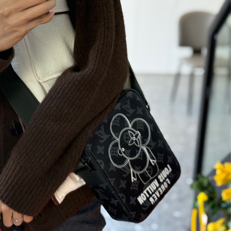 LOUIS VUITTON PM DANUBE MONOGRAM VIVIENNE ECLIPSE BLACK-6