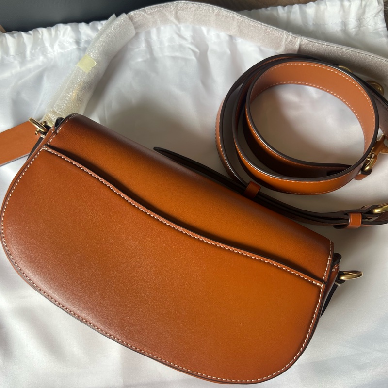 Coach HARLEY 23 單肩手袋 專櫃款馬鞍包 焦糖色馬鞍包 全新-9