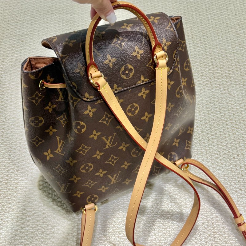 Louis Vuitton - MONTSOURIS 原花磁扣翻蓋束口後背包-2