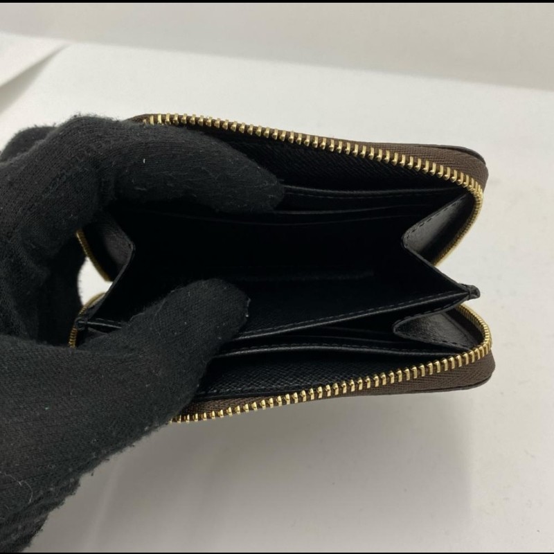 Lv 拉鏈短夾 大Logo款-5