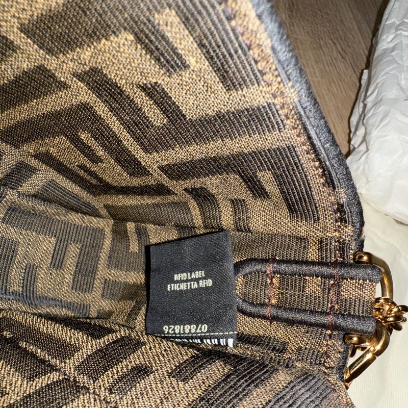 Fendi Baguette mini 法棍包-4