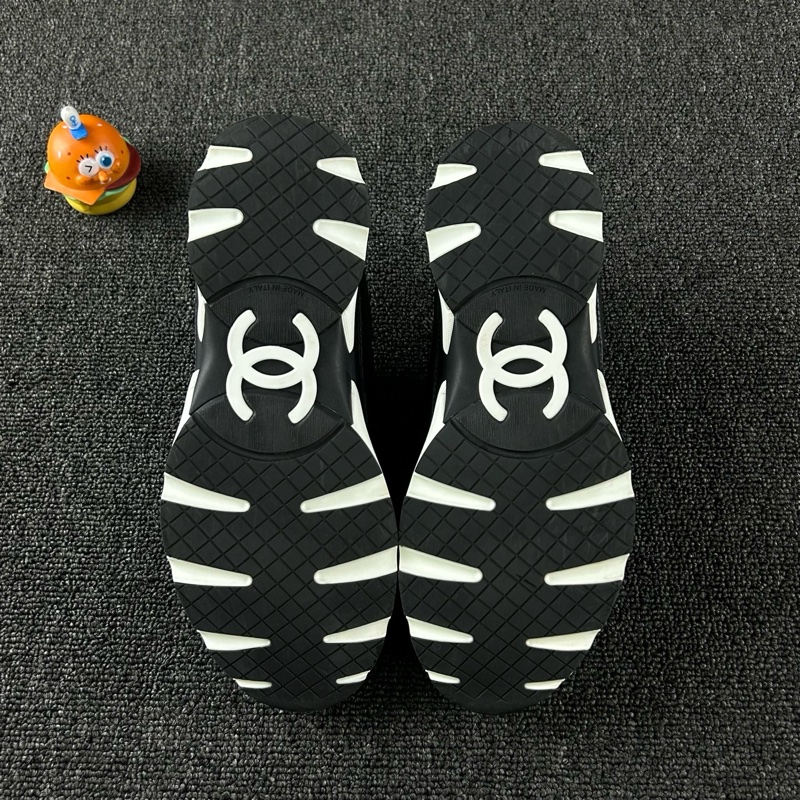 Chanel香奈兒黑白運動鞋 尺碼37.5整體成色不錯-7