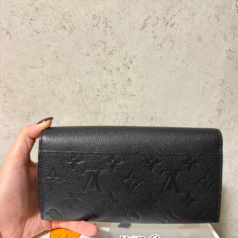 LV 荔枝壓紋經典老花款長夾-6