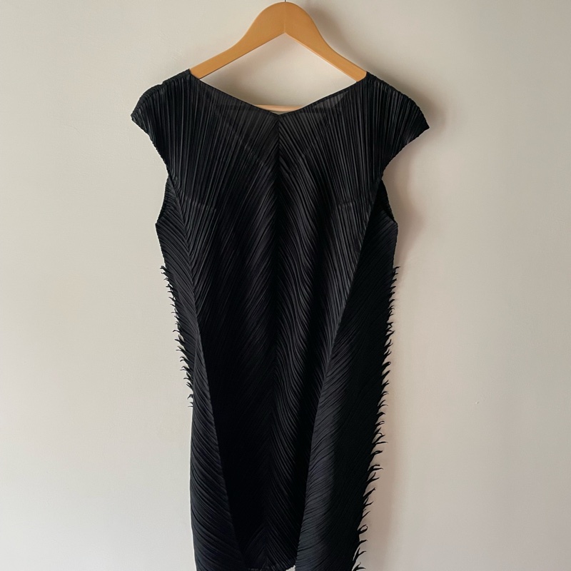 ▪️富貴選物FUGUEI▪️ 三宅一生PP 黑色刺蝟 無袖 八片造型洋裝-6