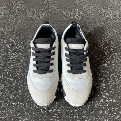 hy0064 愛馬仕黑白運動鞋36碼無盒，成色充新穿一次。