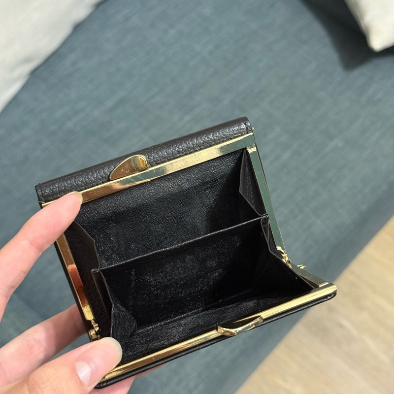 Burberry • 經典戰馬Logo黑色牛皮三折短夾-7