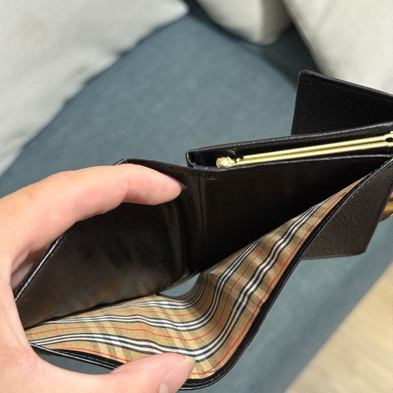 Burberry • 經典戰馬Logo黑色牛皮三折短夾-9