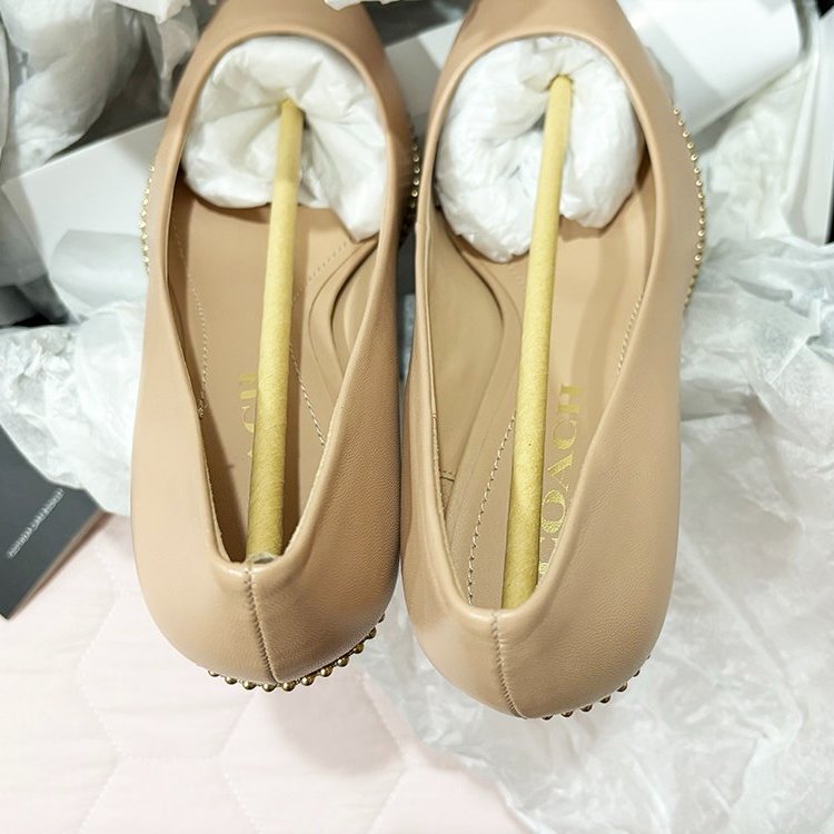 COACH 專櫃款 Jackie 裸色 奶茶色 鉚釘 真皮 低跟鞋 US8-8