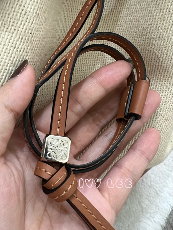 LOEWE 羅威 BALLOON 烙印LOGO帆布拼接小牛皮抽繩束口 斜背包 手提包 水桶包 咖啡 米色 正品 二手精品-5