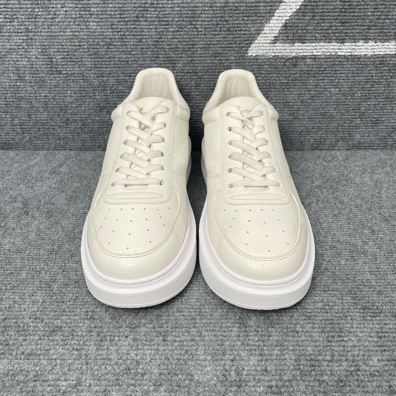 二手lv白色荔枝紋皮面松糕鞋40碼35729-0