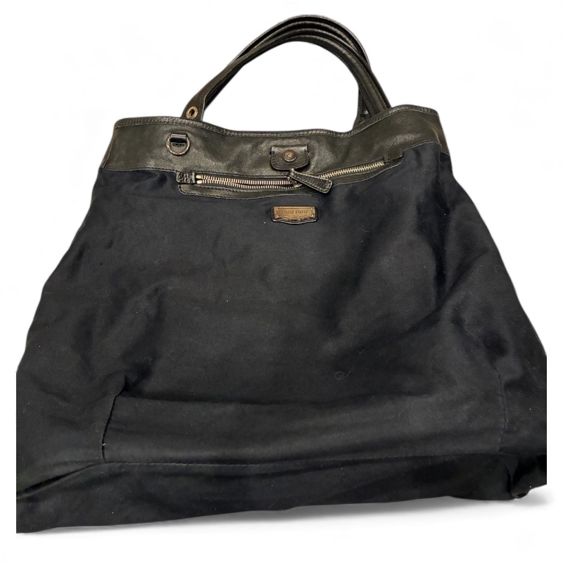 Miu Miu 經典皺褶Coffer包 | 義大利製 |LUX METAL|(黑色皮質/附長背帶/鎖匙/保卡/發票/美品-10