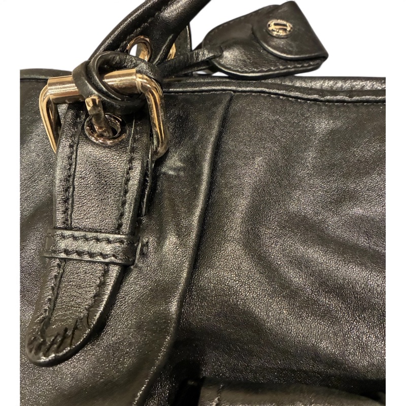 Miu Miu 經典皺褶Coffer包 | 義大利製 |LUX METAL|(黑色皮質/附長背帶/鎖匙/保卡/發票/美品-12