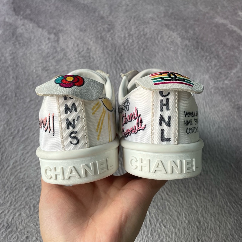 chanel塗鴉帆布鞋37.5碼無盒，成色充新穿兩次，鞋底刻字都在-2