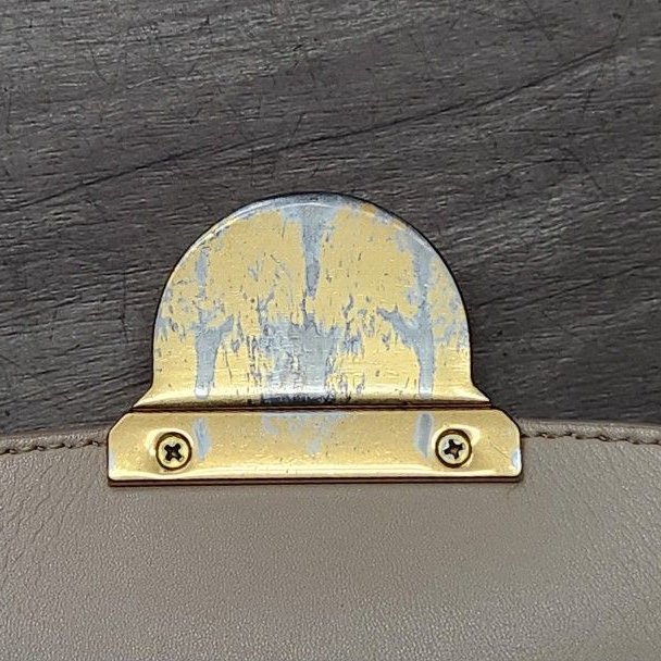 CHRLES & KEITH CK馬蹄型側背包-3