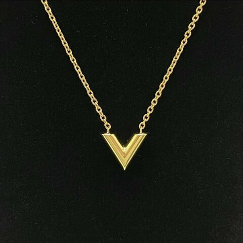 LV 金色V字項鍊 鏈長46cm 98新配件盒子塵袋