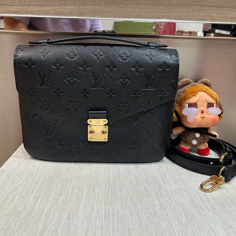 Lv Metis pochette crossbody bag