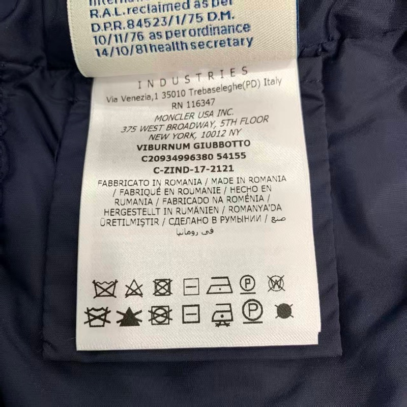 Moncler 羽绒服-12