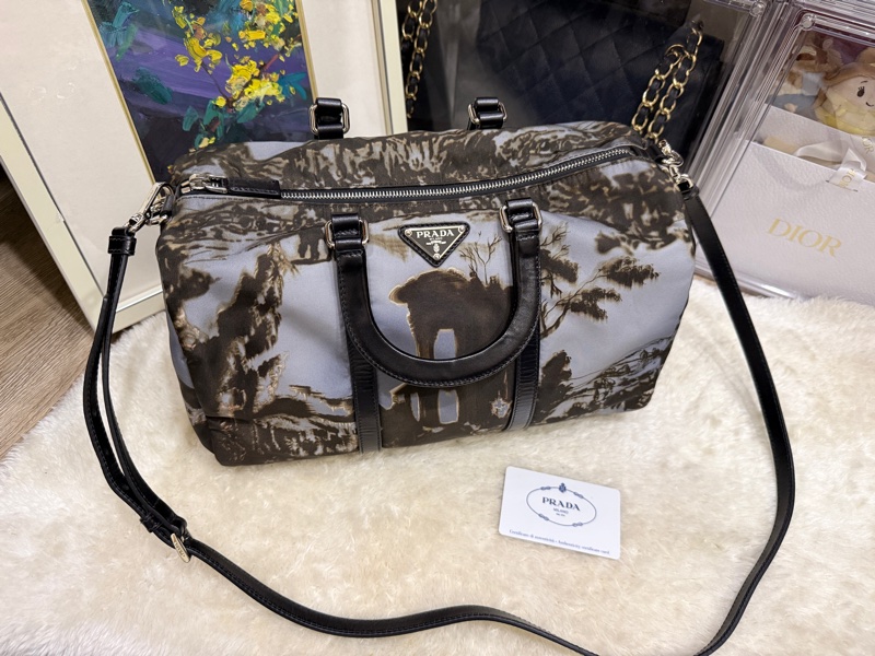 99新✨專櫃款七萬Prada經典黑色尼龍 藝術系列 防磨防潑水 超輕的降落傘布 斜背包 keep all、speedy、波士頓-0