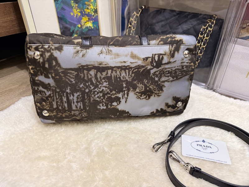 99新✨專櫃款七萬Prada經典黑色尼龍 藝術系列 防磨防潑水 超輕的降落傘布 斜背包 keep all、speedy、波士頓-31