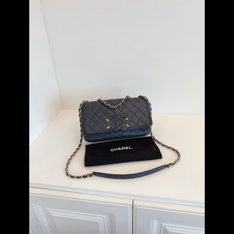 Chanel CC Filigree Flag CF medium-0