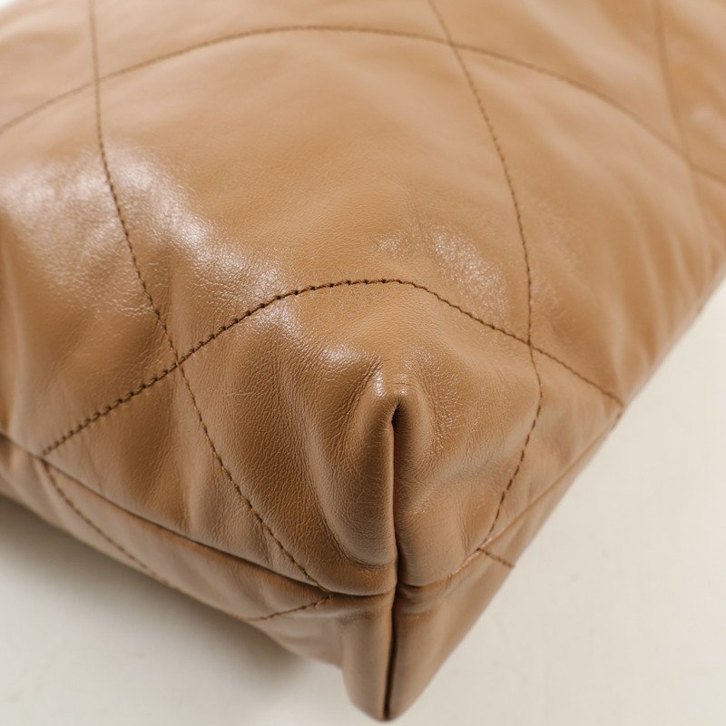 CHANEL 牛皮皮革Chanel 22 Small金扣鏈帶肩背袋-5