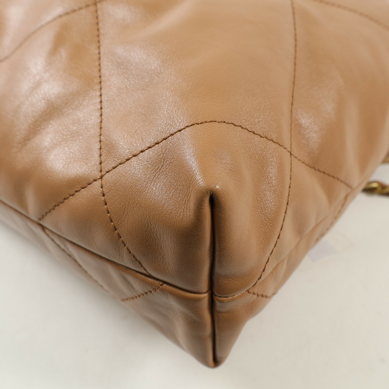 CHANEL 牛皮皮革Chanel 22 Small金扣鏈帶肩背袋-6