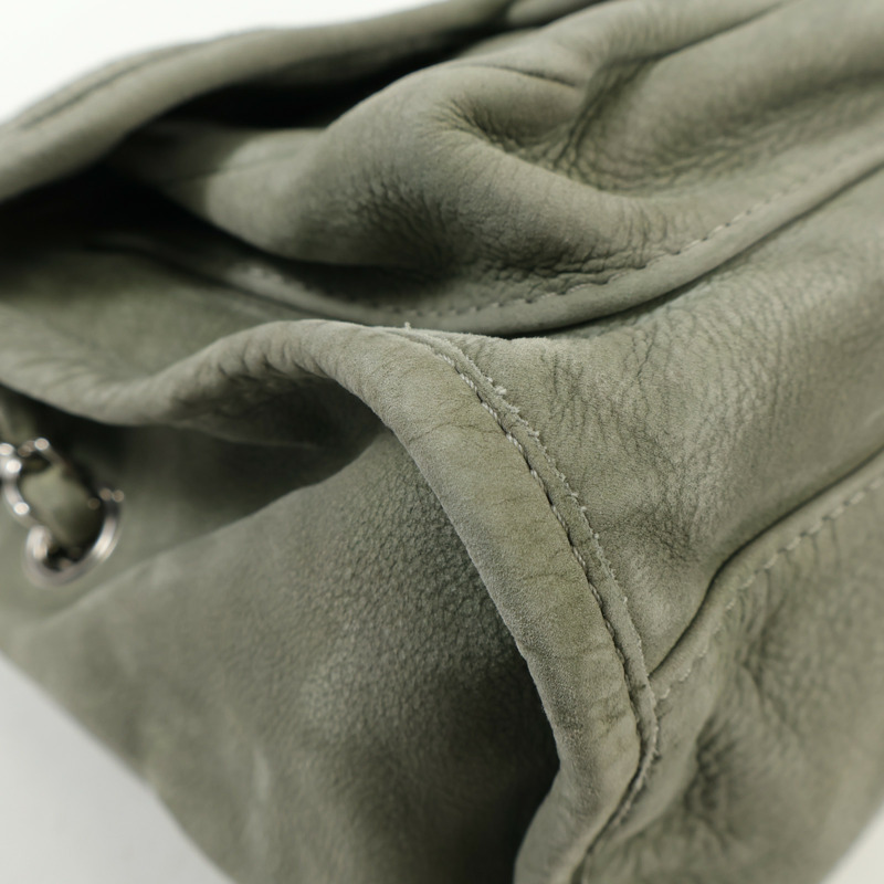 CHANEL 麂皮皮革Chain Shoulder銀扣肩背袋-5