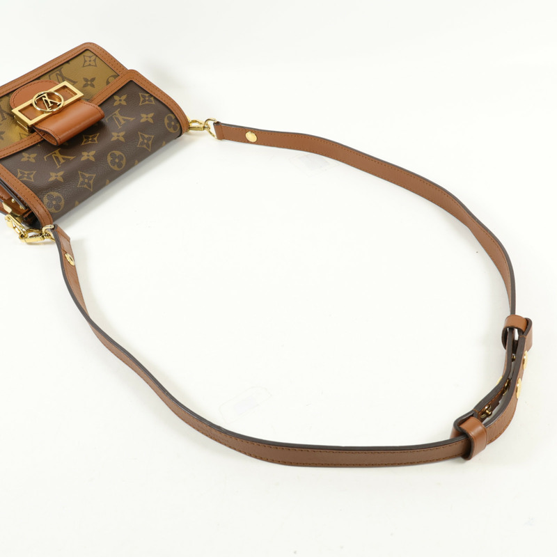 LOUIS VUITTON Monogram Reverse Mini Dauphine金扣肩背袋-10