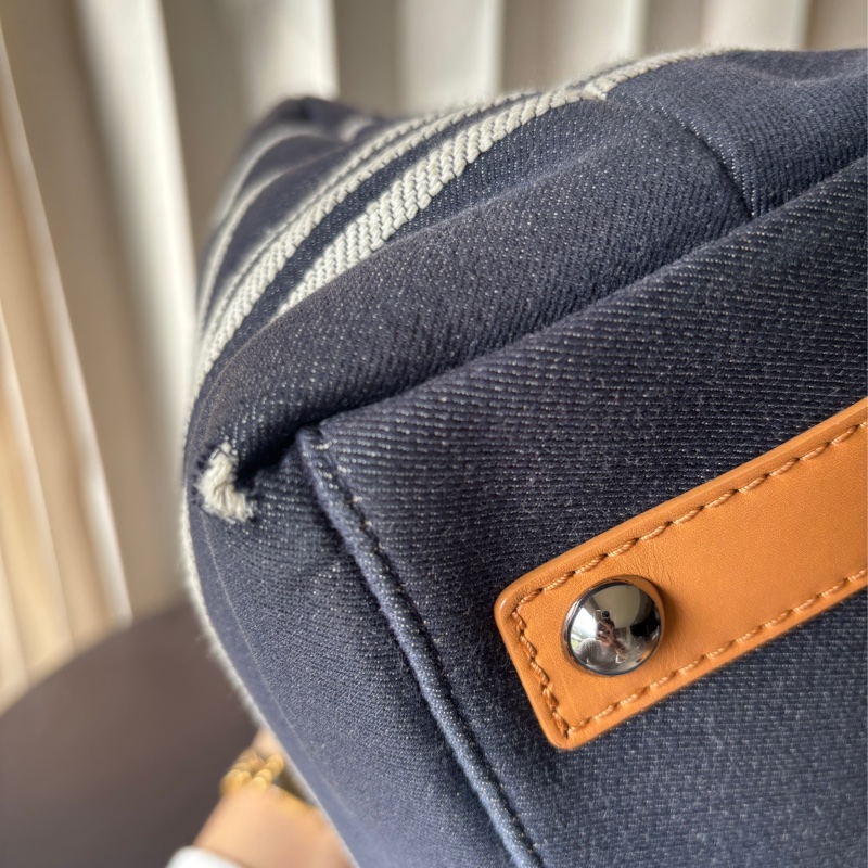 Chanel 20開秀款托特運動包裸包-10