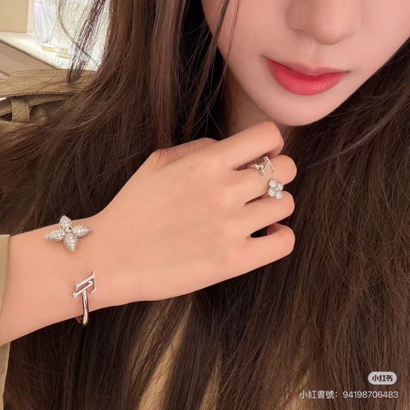 Louis Vuitton LV Louisette Signature Strass 手鐲 S碼-1