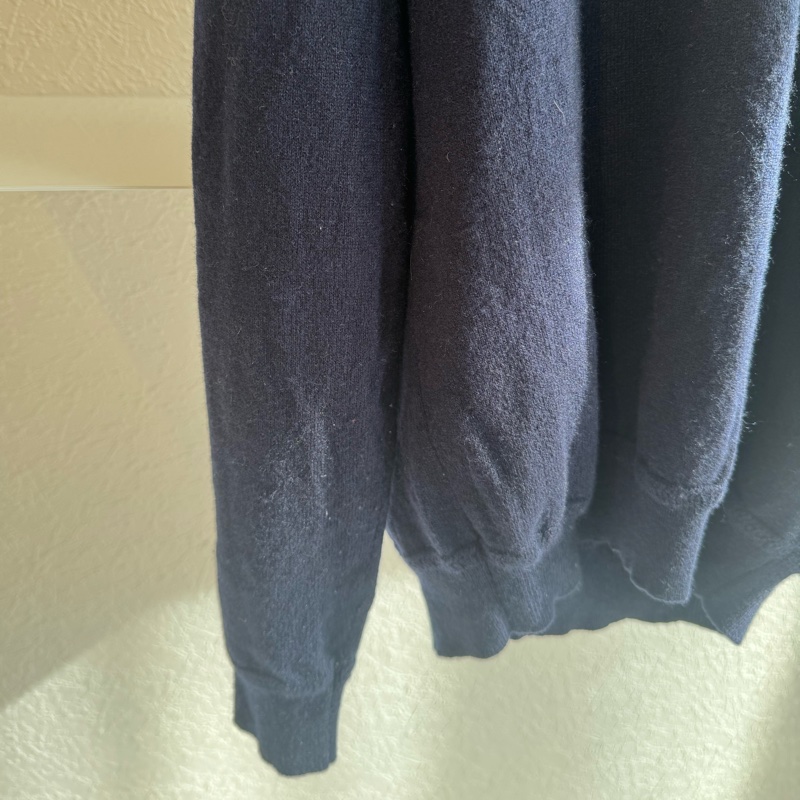 Gucci深藍v領針織毛衣-7