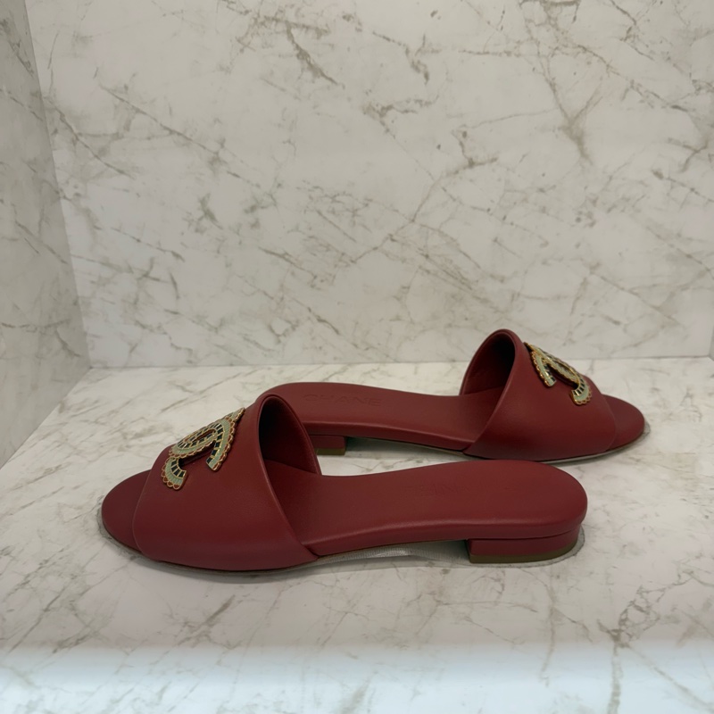CHANEL紅色羊皮黑拚綠紅琺瑯LOGO拖鞋 _ 36.5-4