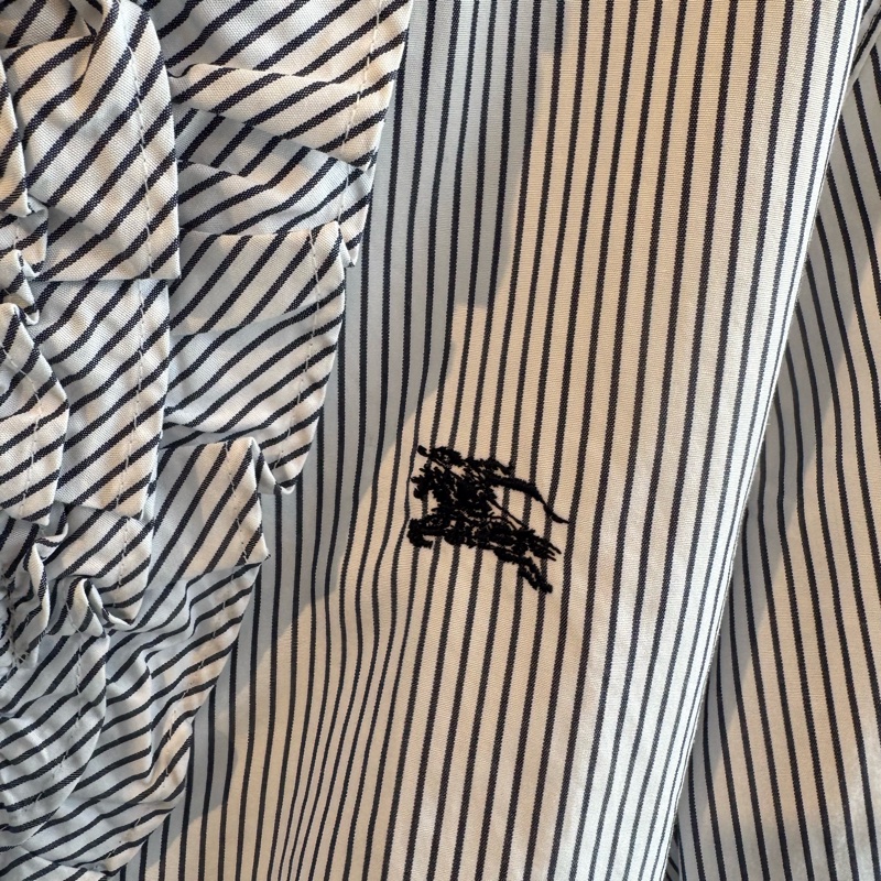 Burberry 黑直線條藍色長袖襯衫-3