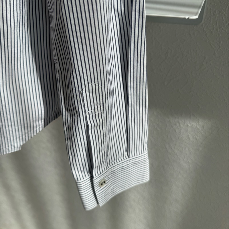 Burberry 黑直線條藍色長袖襯衫-13