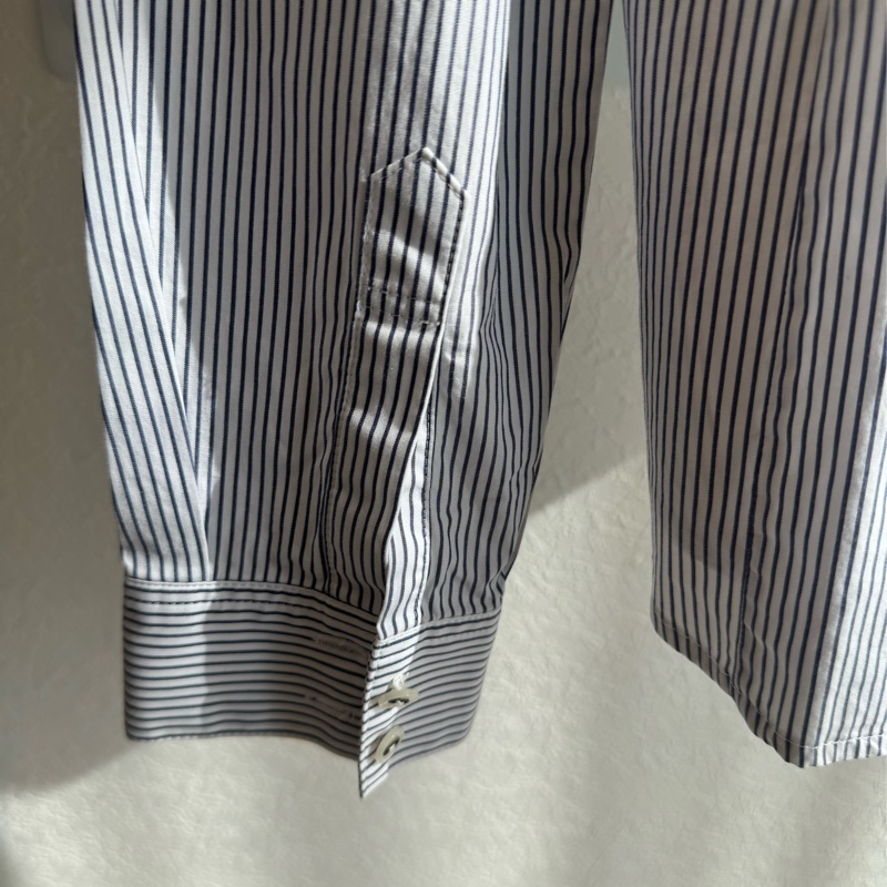 Burberry 黑直線條藍色長袖襯衫-15