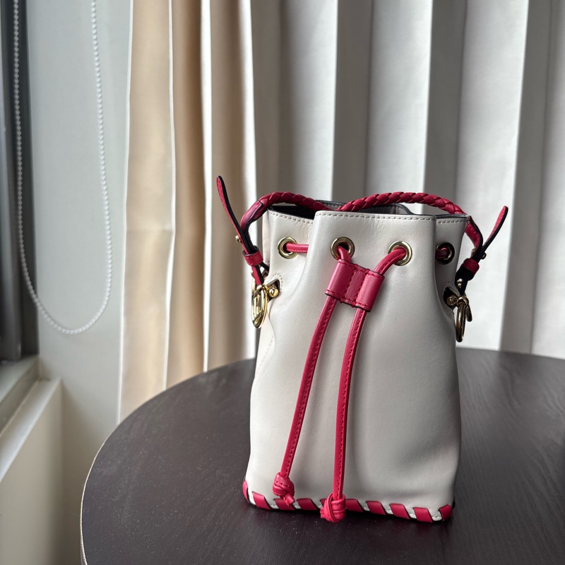 fendi 超紅的水桶包-5