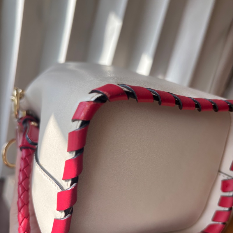 fendi 超紅的水桶包-10