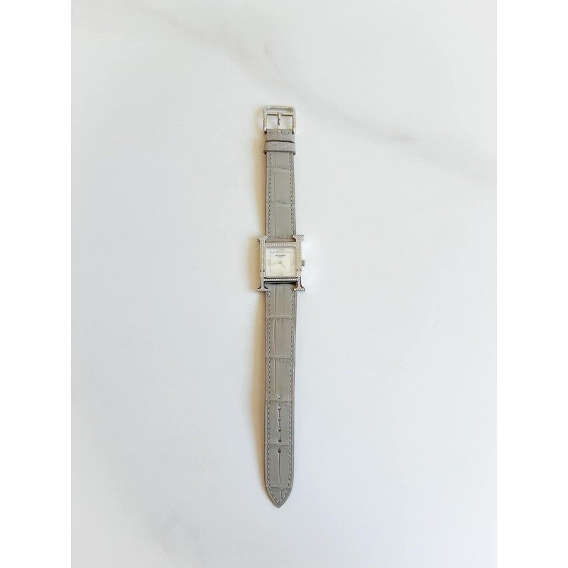 💕Hermes 愛馬仕 H手錶/鑽錶 鱷魚皮大象灰/全新美品-4