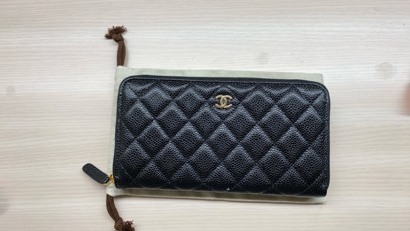 Chanel全新荔枝黑金拉鏈長夾-1