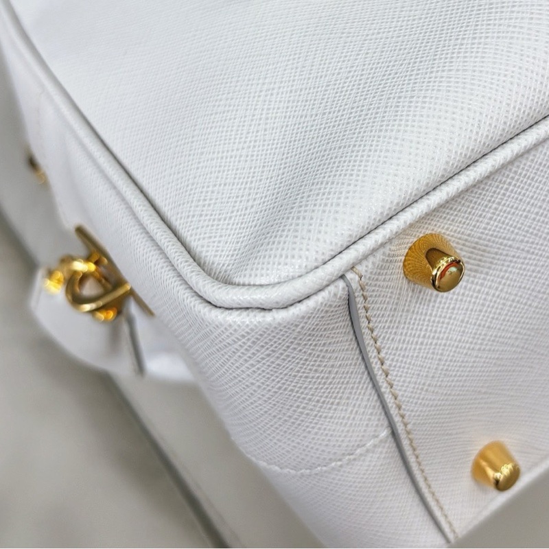 【全新品】Prada 白色十字紋牛皮plum30豆腐包手提斜挎包-8